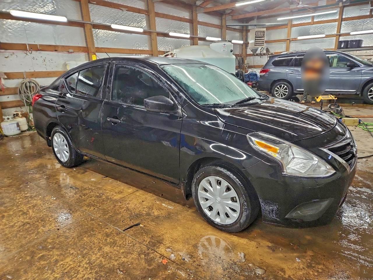 2019 NISSAN VERSA