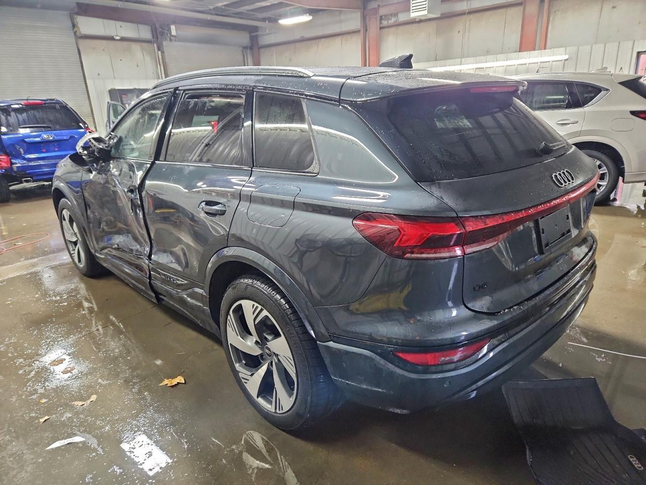 2025 AUDI Q6 e-tron