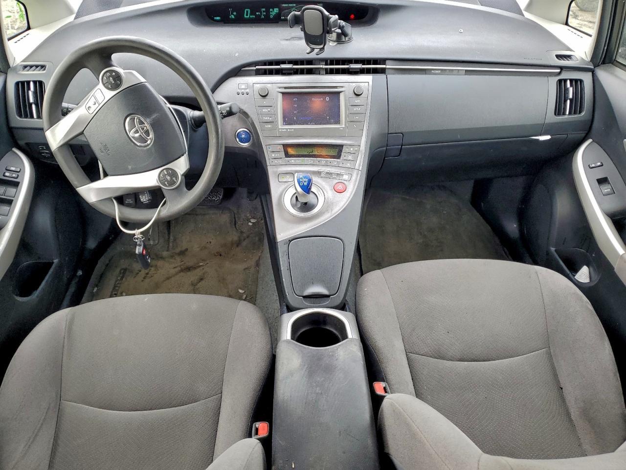 2014 TOYOTA PRIUS