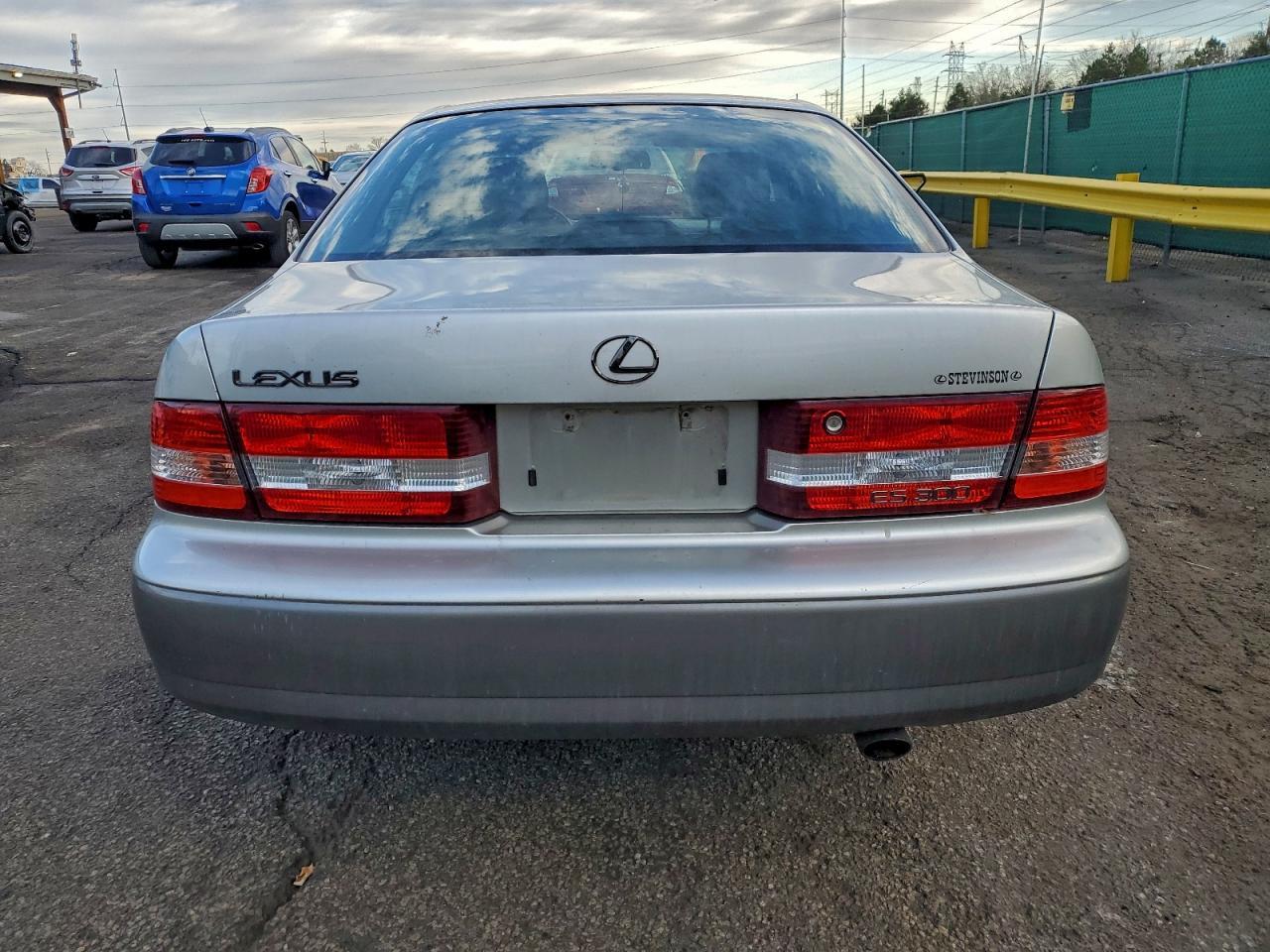 2000 LEXUS Es 300