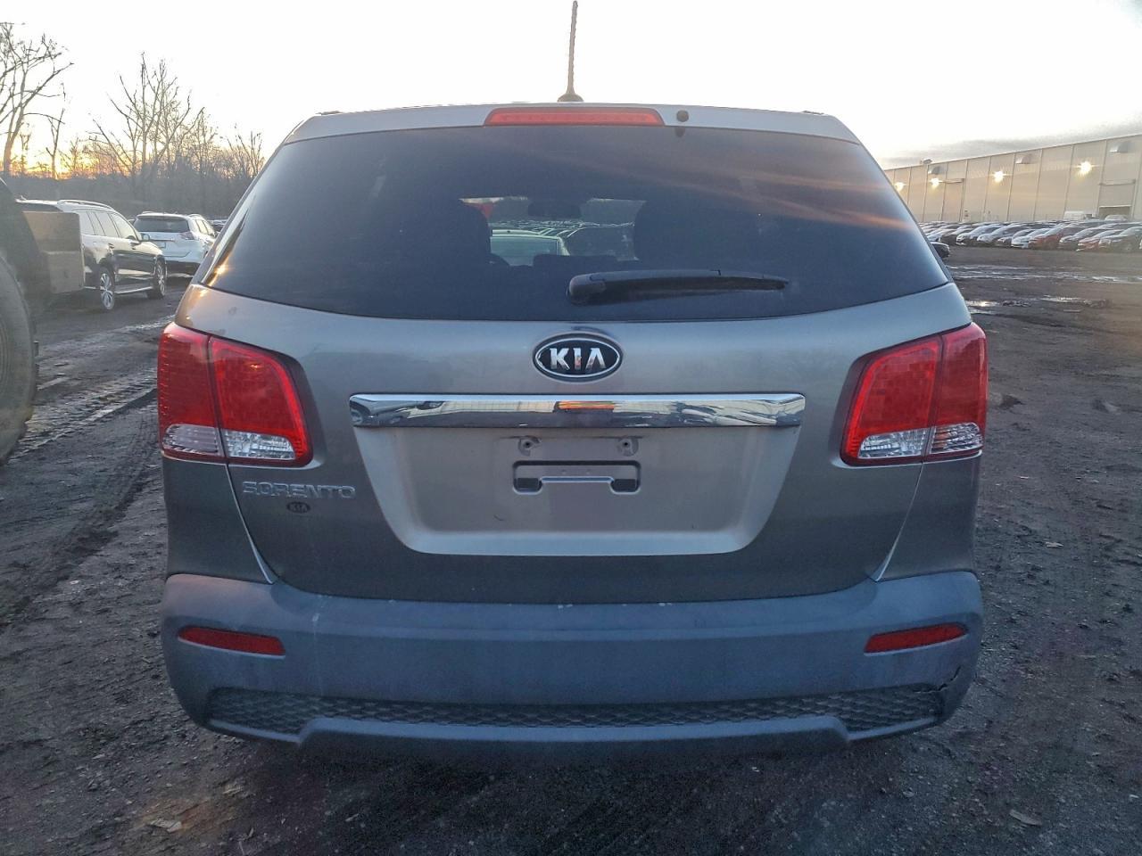 2011 KIA SORENTO