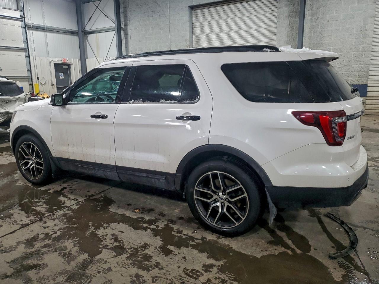2017 FORD Explorer Sport Trac