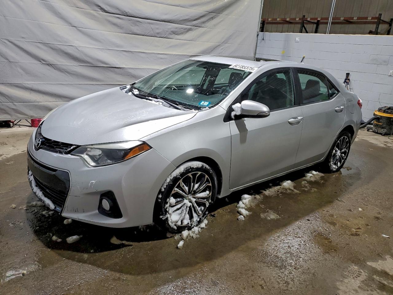 2015 TOYOTA COROLLA