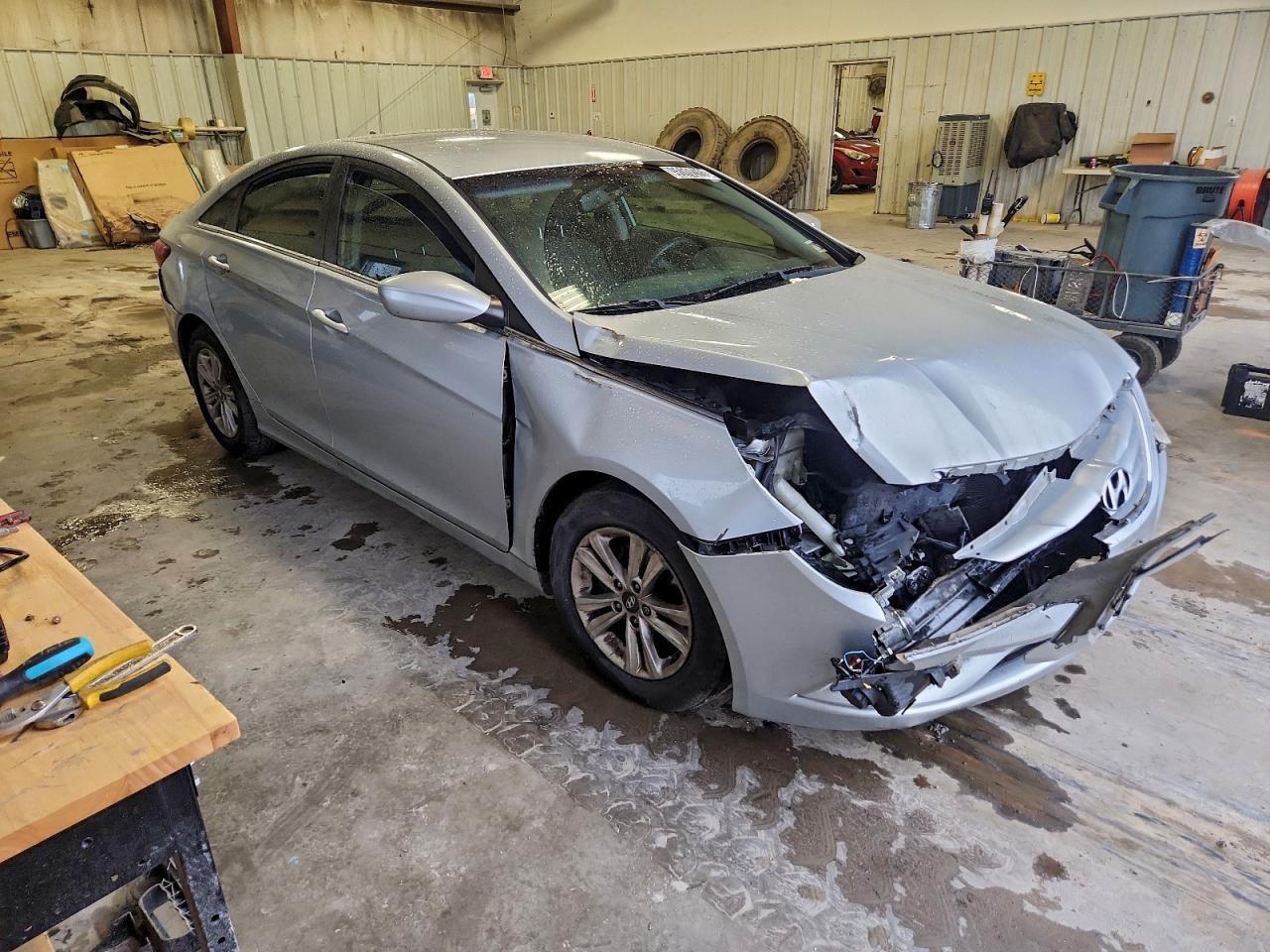 2011 HYUNDAI SONATA