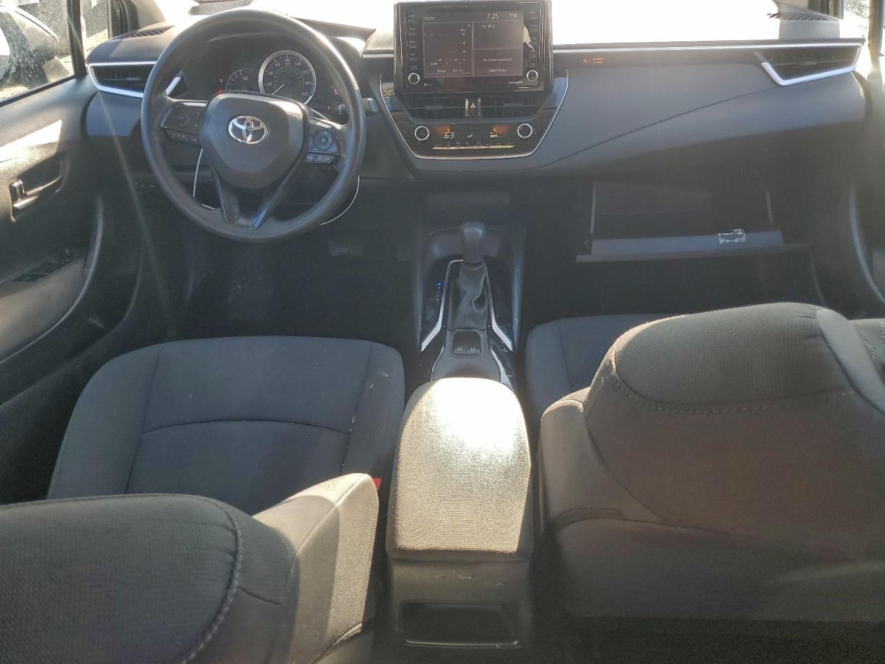 2022 TOYOTA COROLLA
