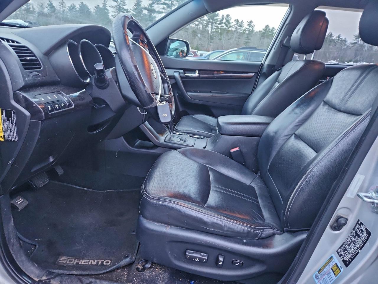 2011 KIA SORENTO