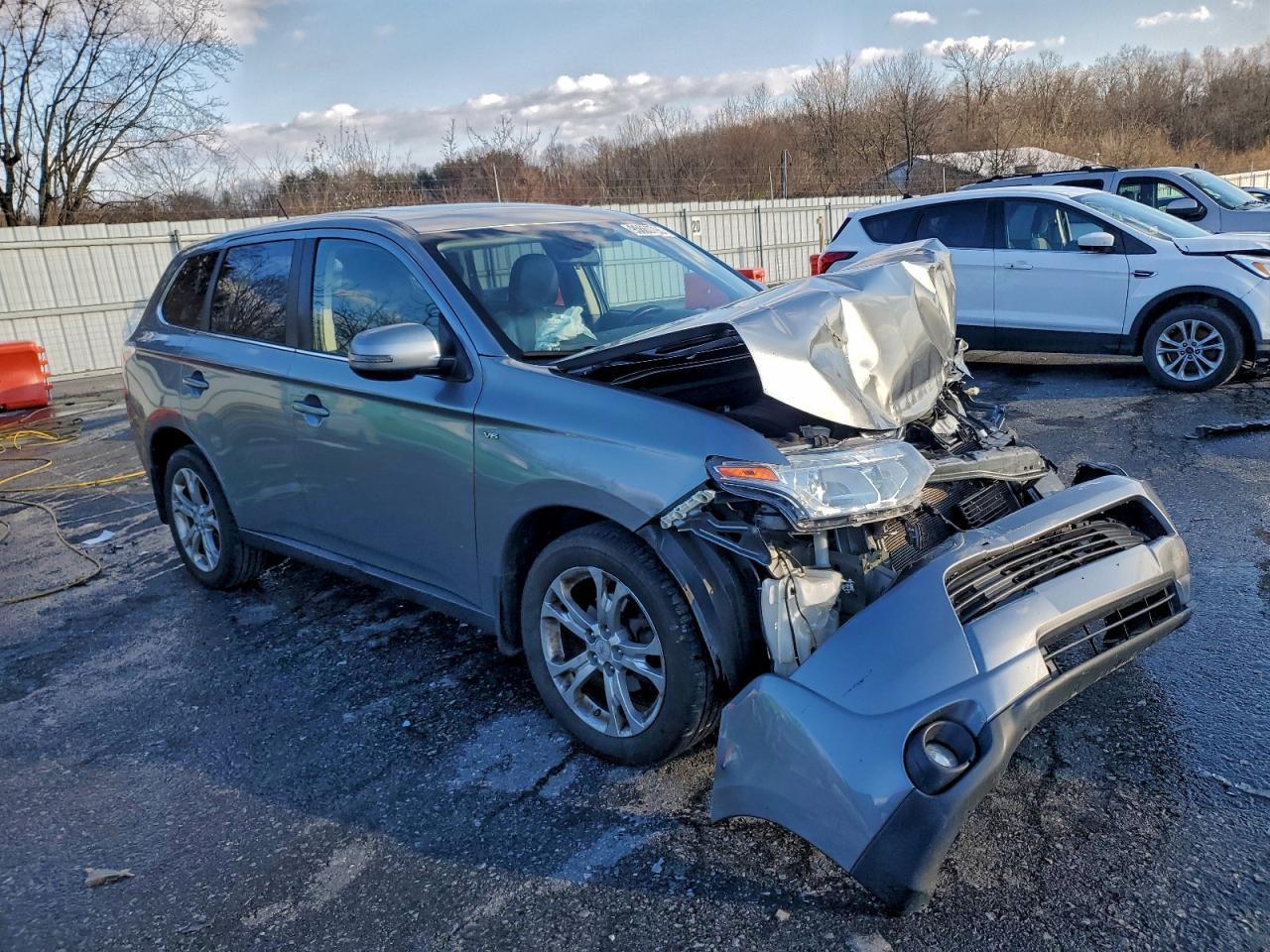 2014 MITSUBISHI outlander