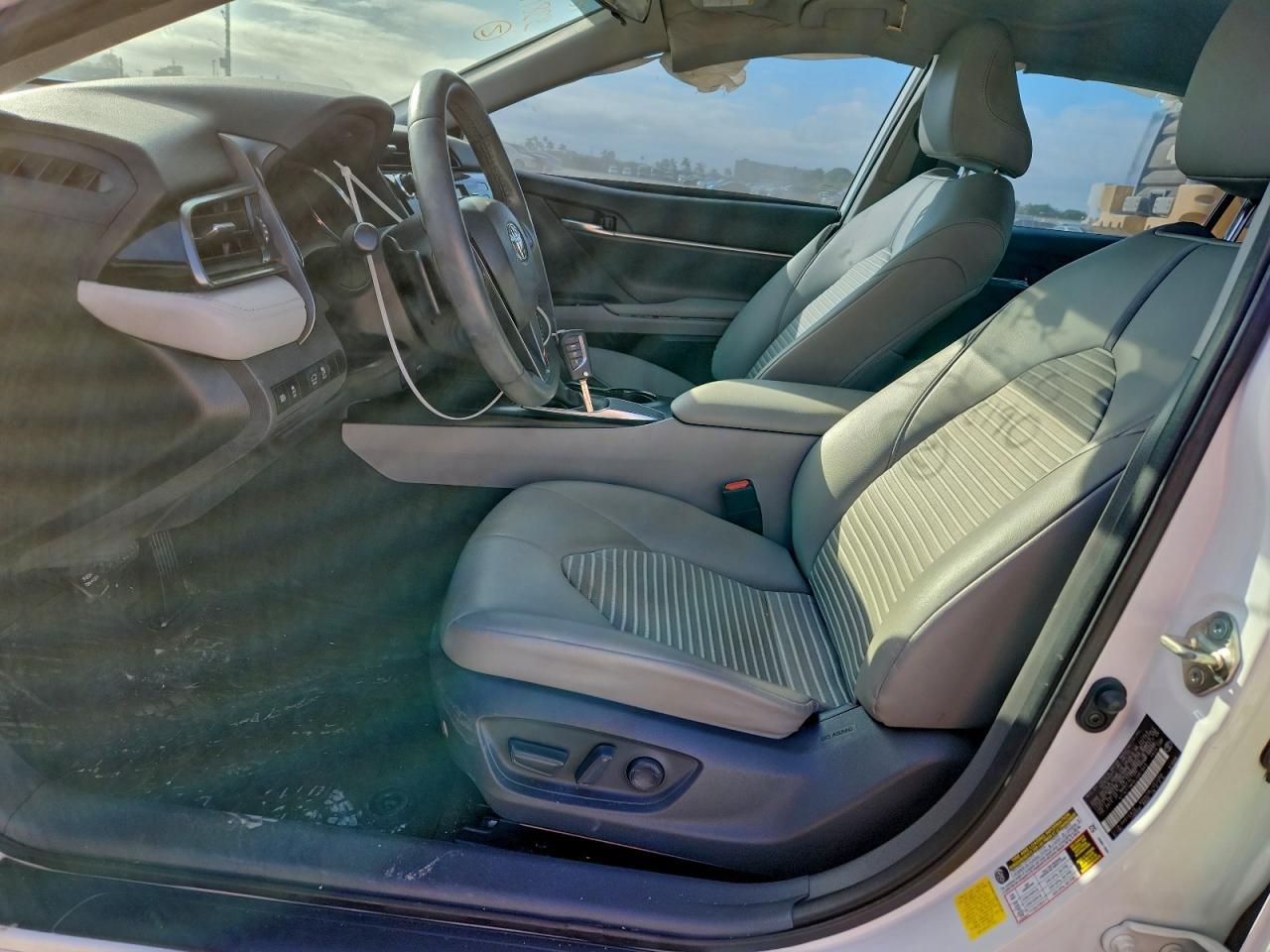 2020 TOYOTA CAMRY