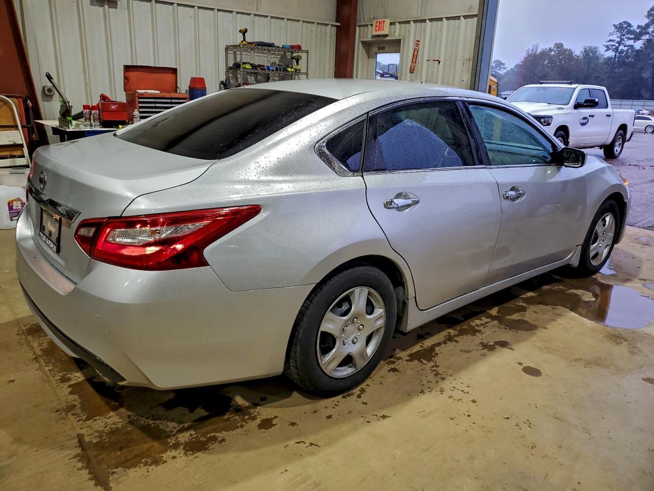2016 NISSAN ALTIMA
