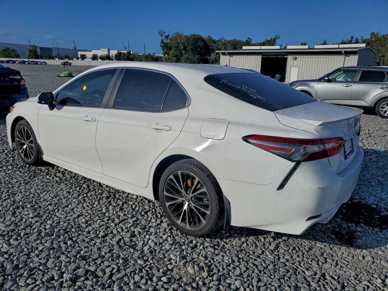 2018 TOYOTA CAMRY