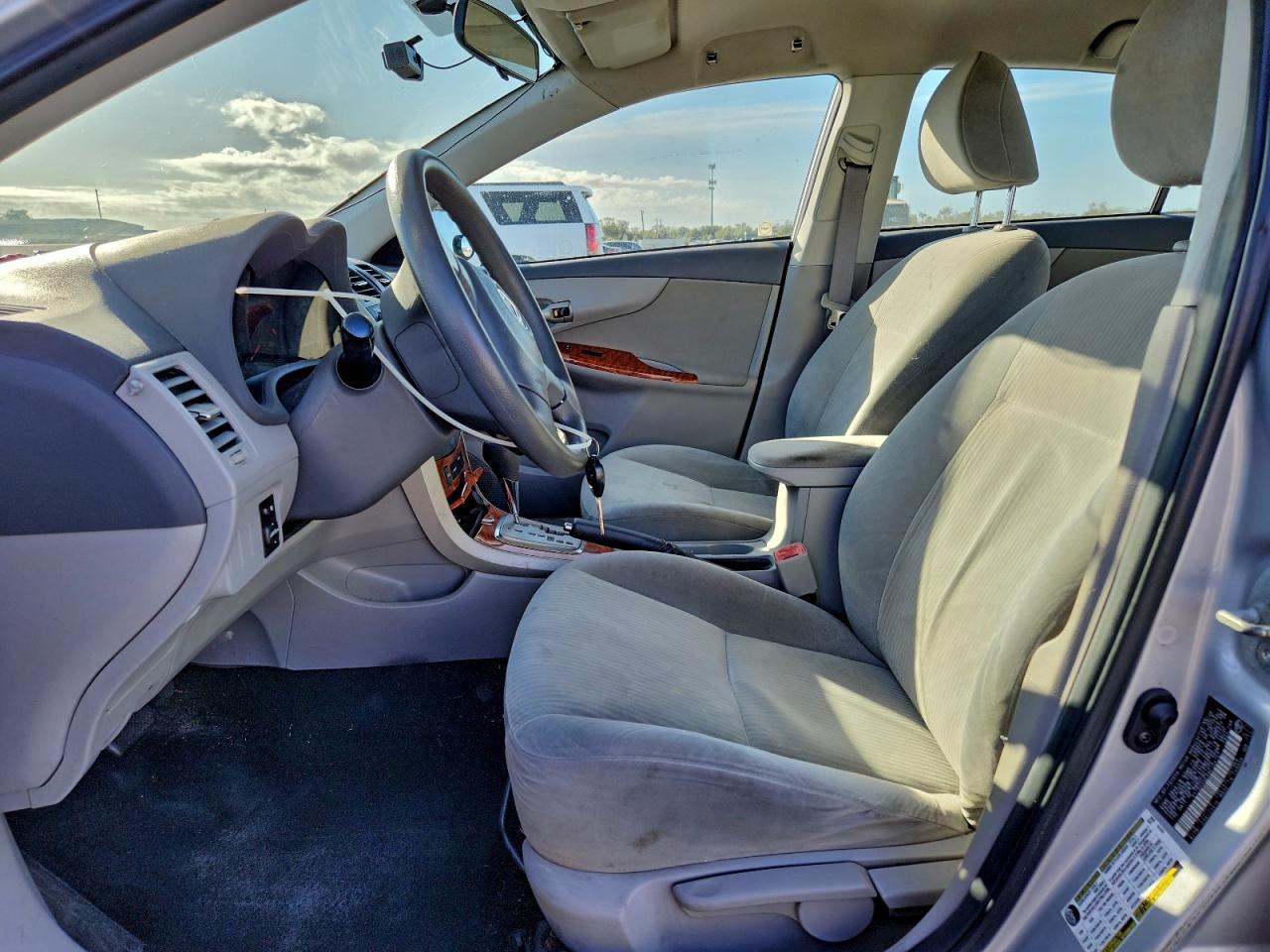 2009 TOYOTA COROLLA