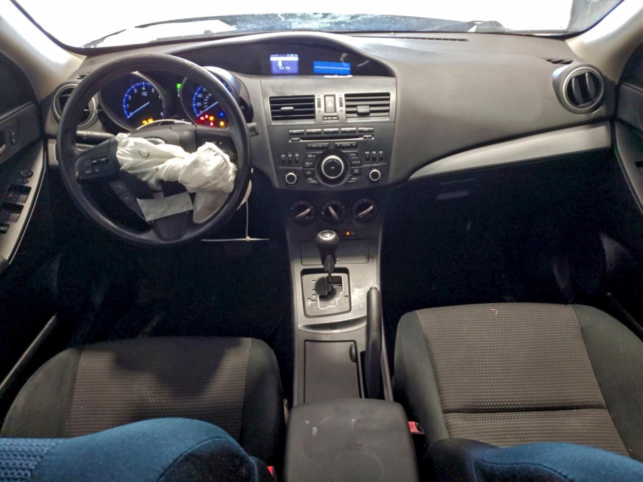 2013 MAZDA 3