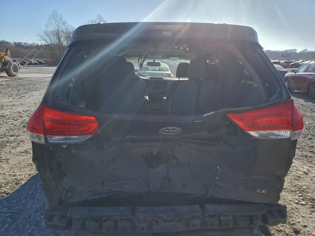 2013 TOYOTA SIENNA