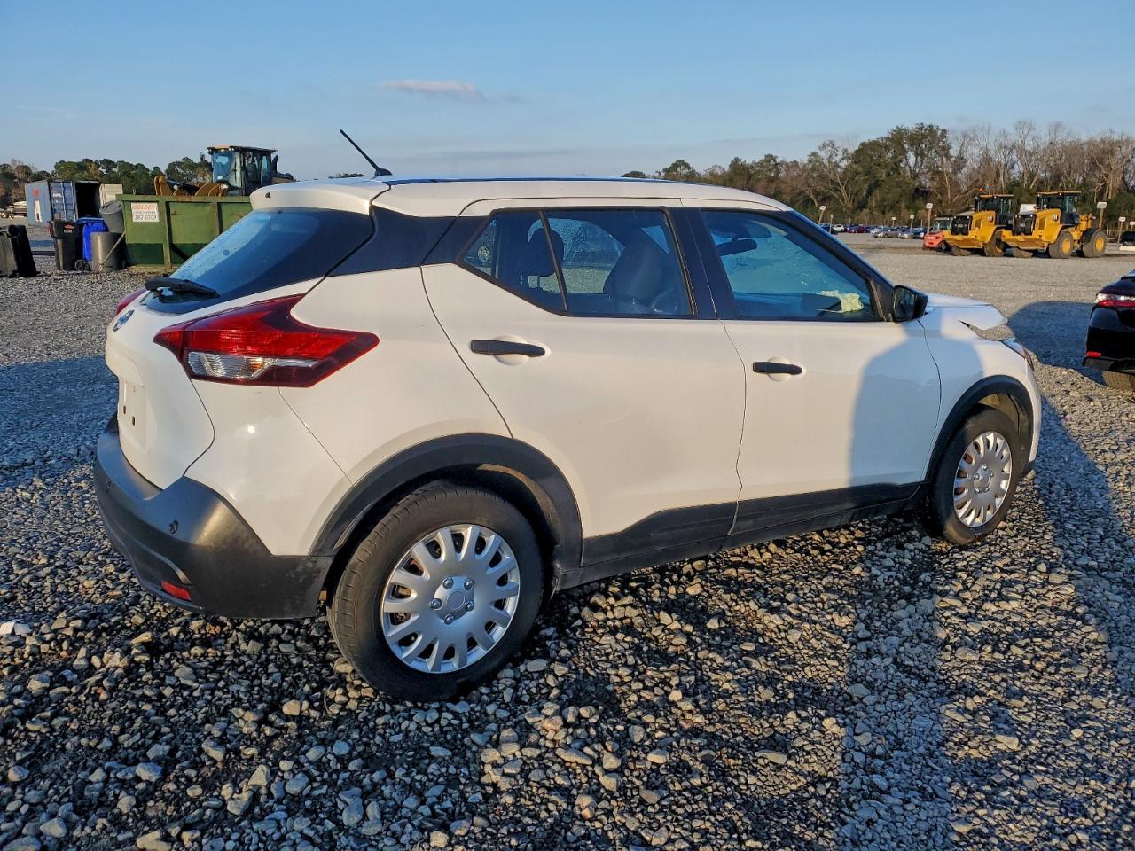 2020 NISSAN KICKS