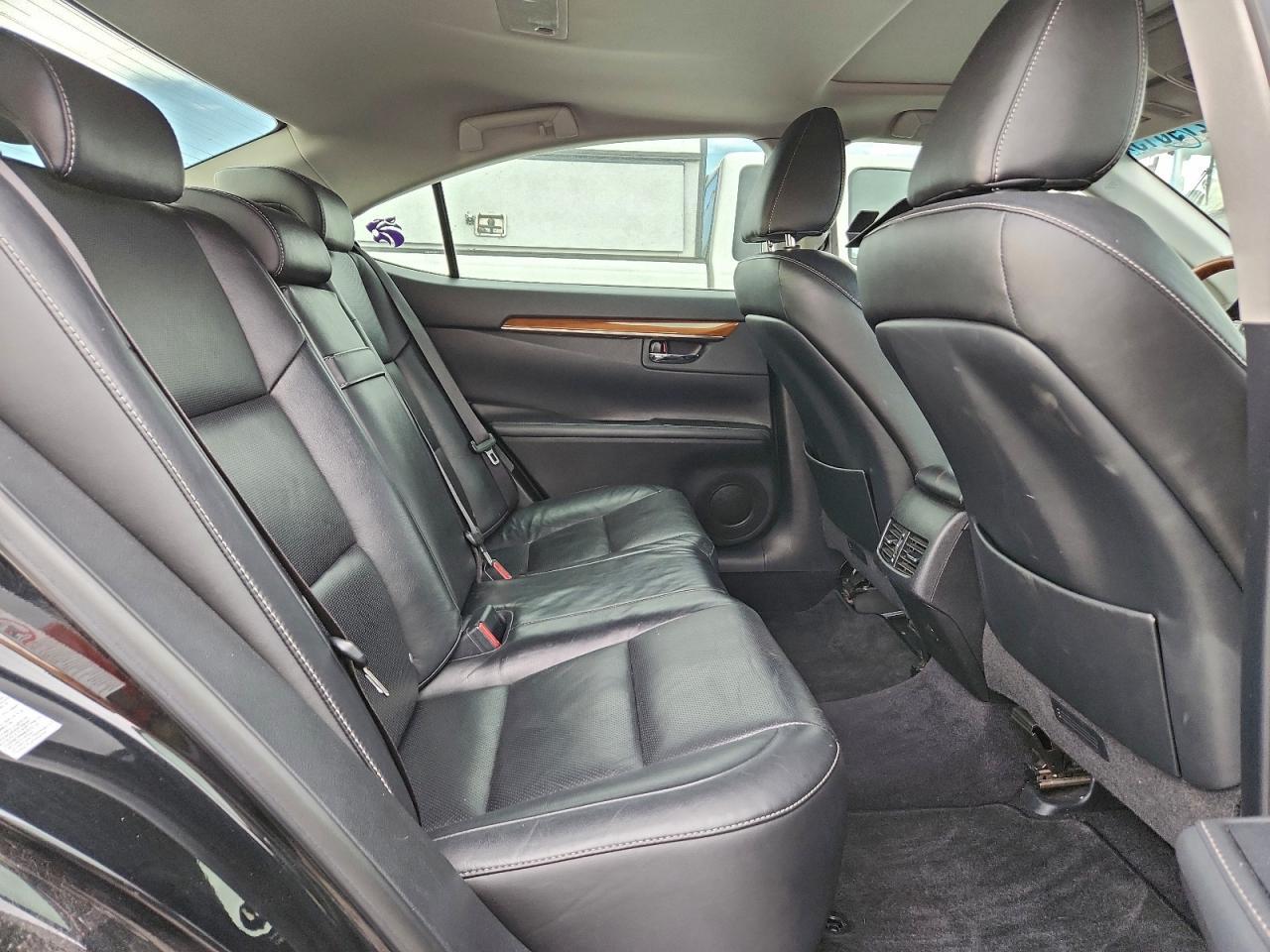 2015 LEXUS ES 300H