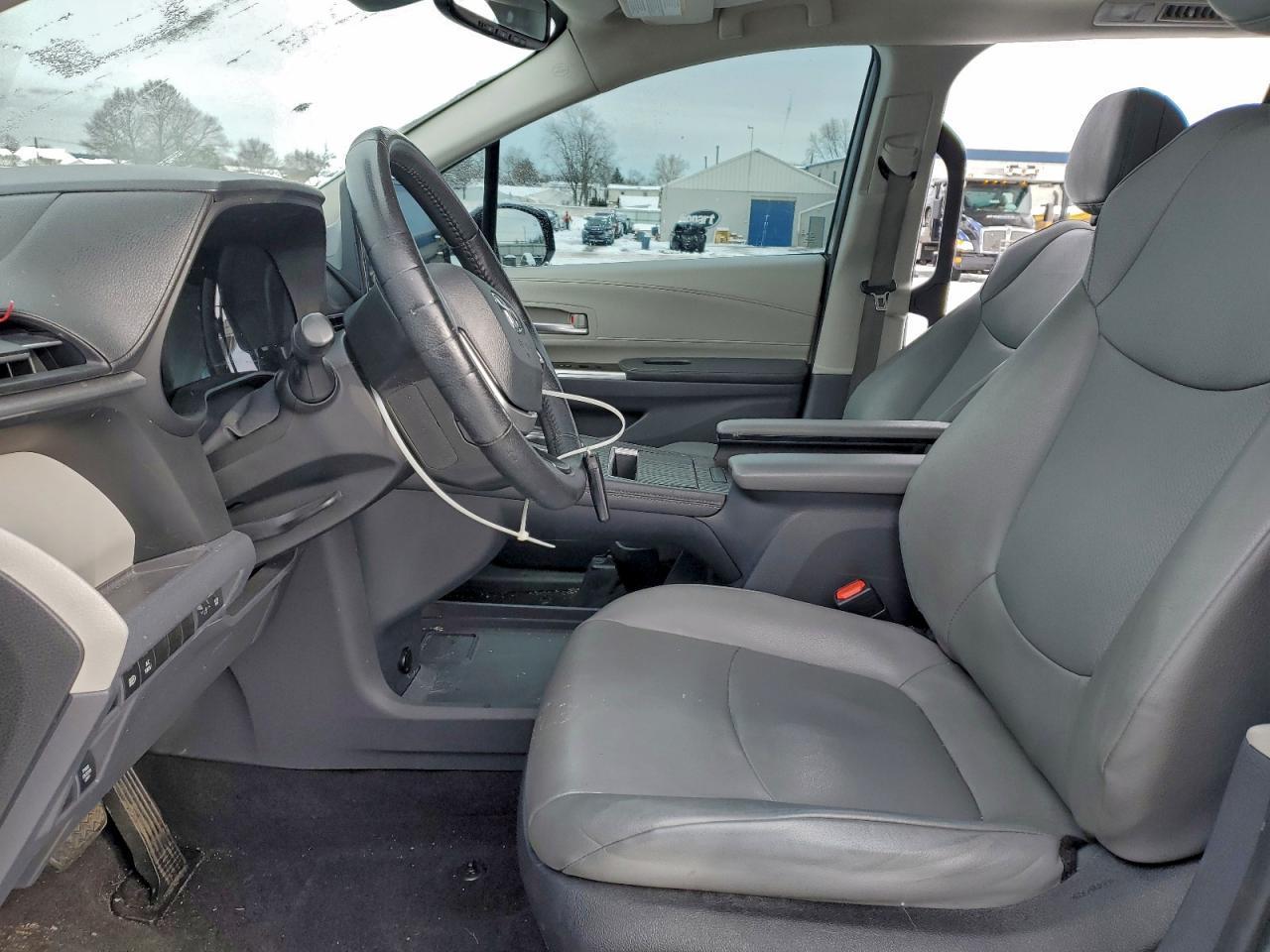 2022 TOYOTA SIENNA