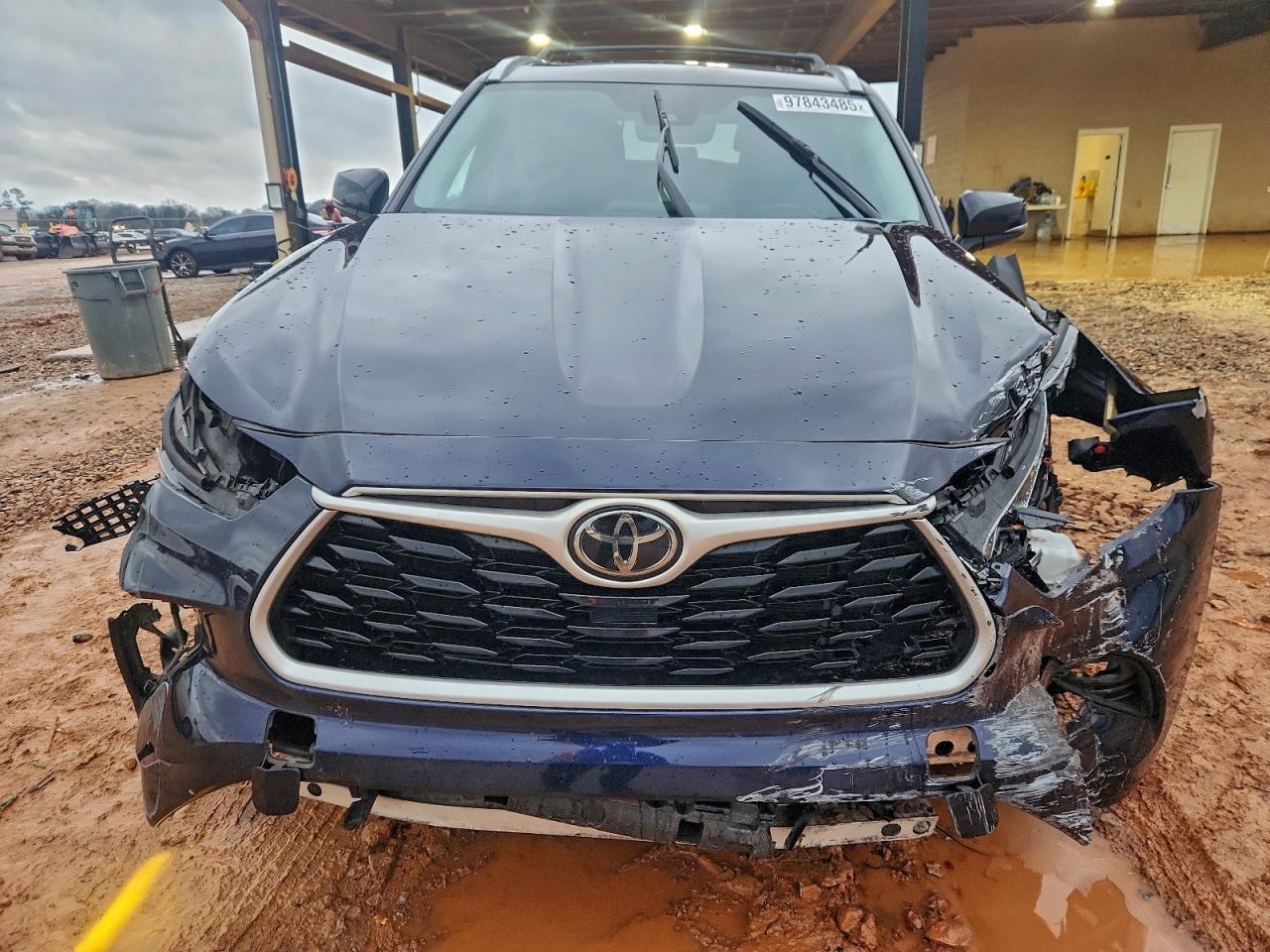 2022 TOYOTA HIGHLANDER