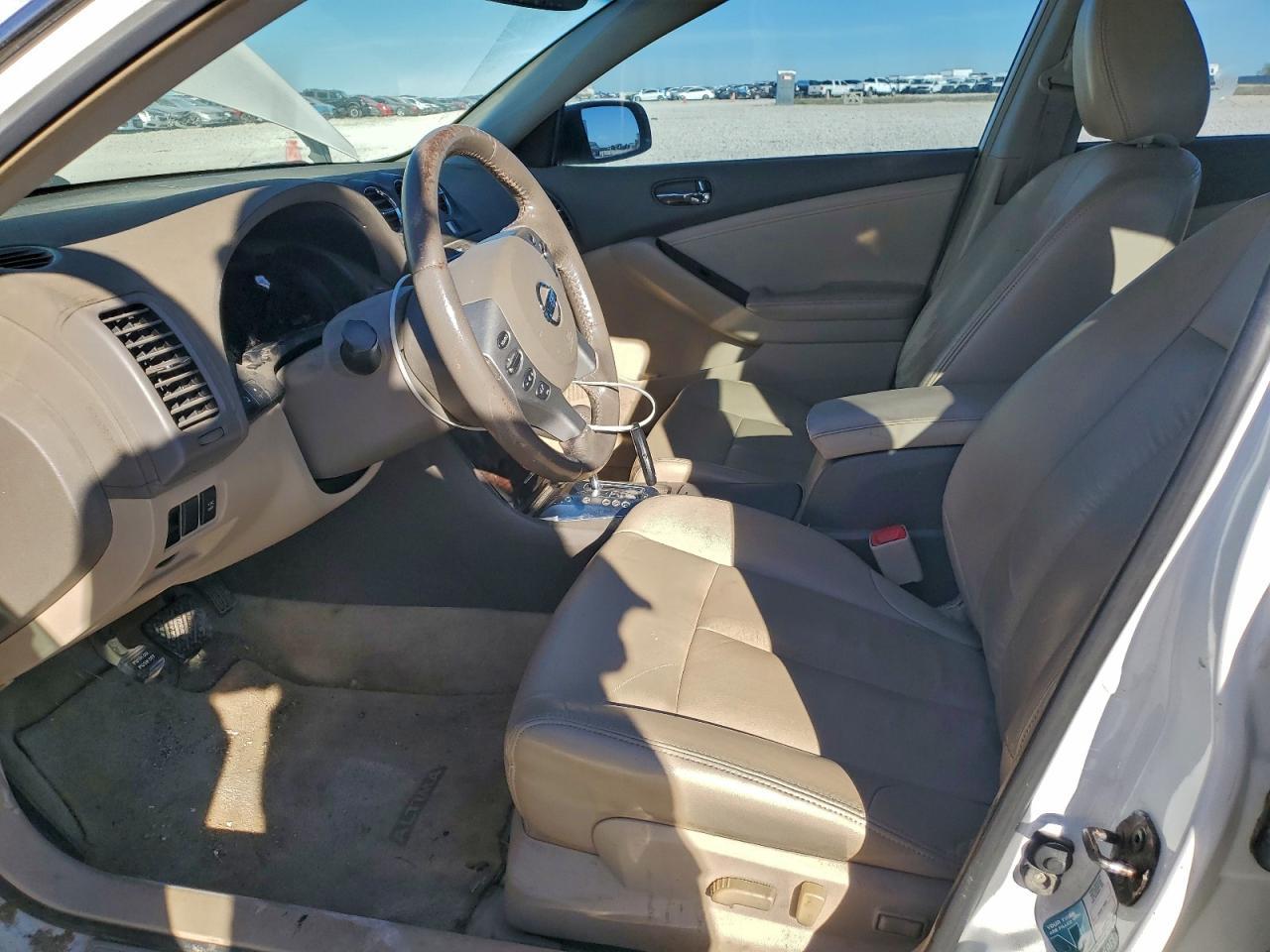 2010 NISSAN ALTIMA