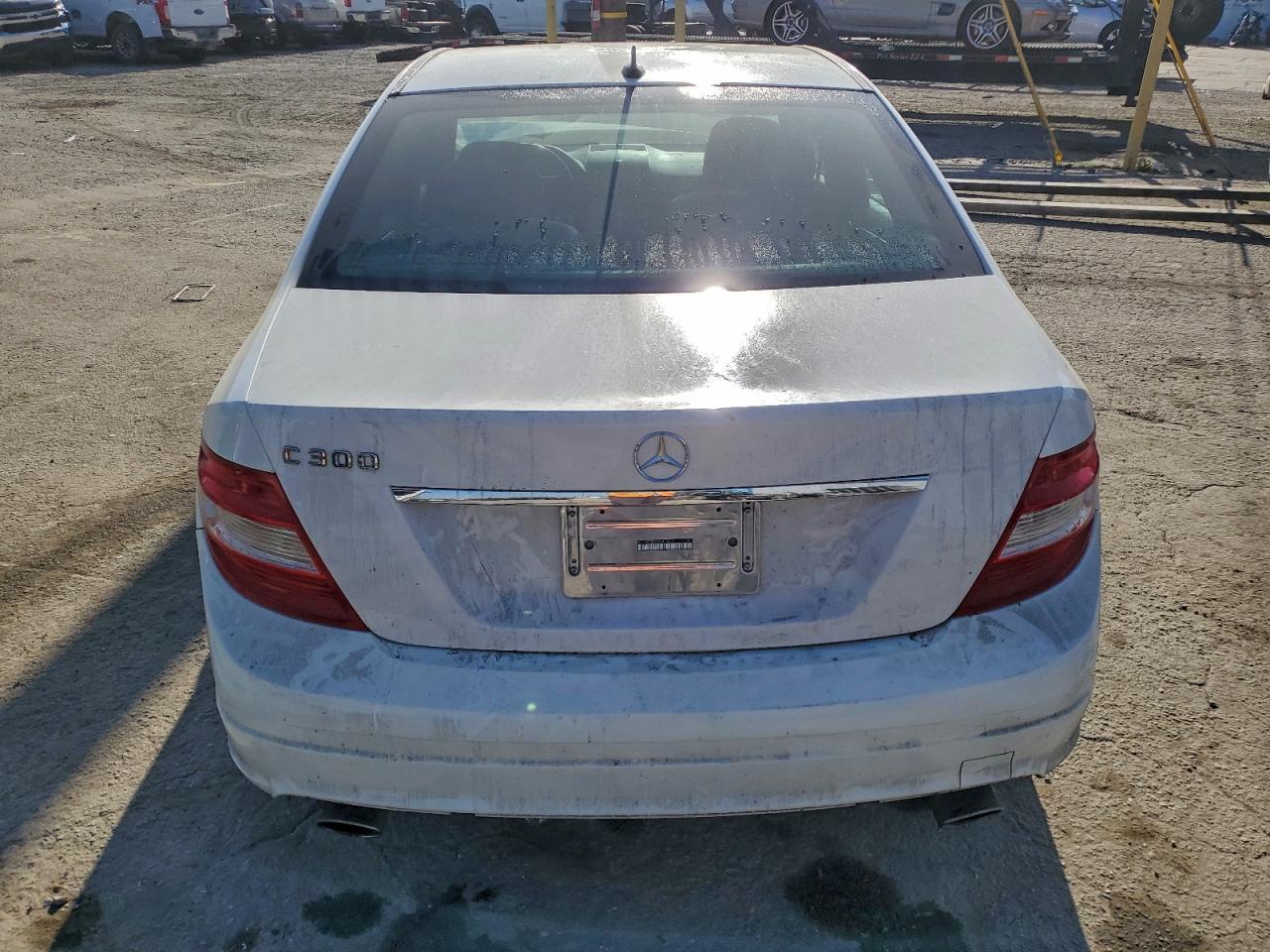 2011 MERCEDES-BENZ C-CLASS