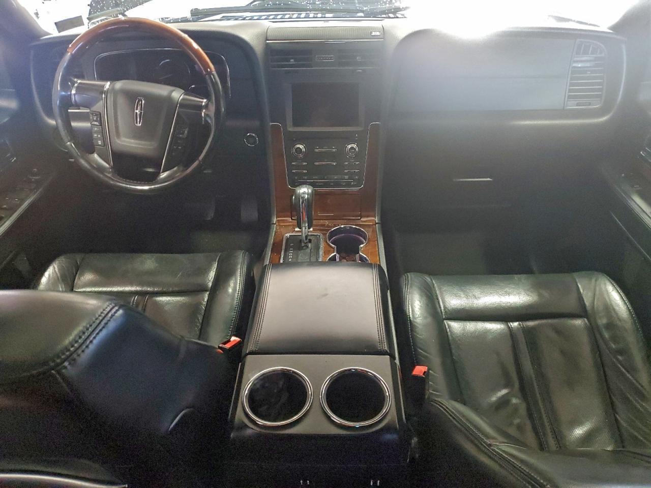 2016 LINCOLN Navigator