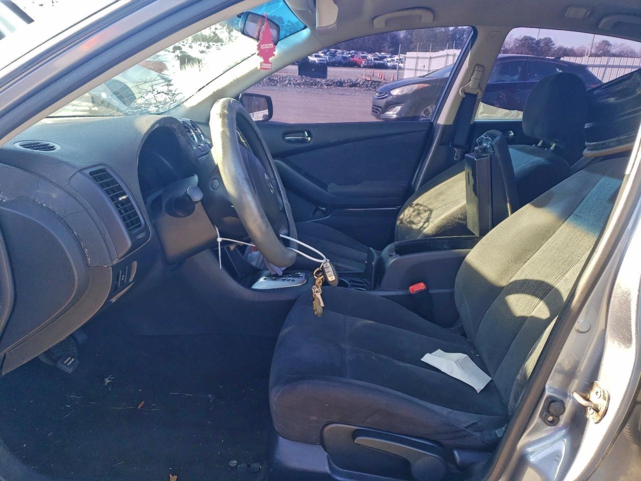 2010 NISSAN ALTIMA