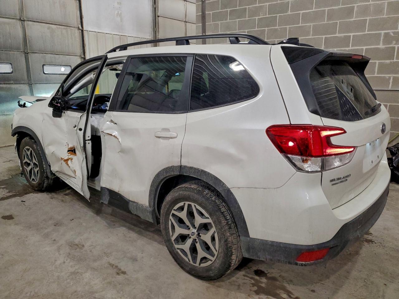 2024 SUBARU FORESTER