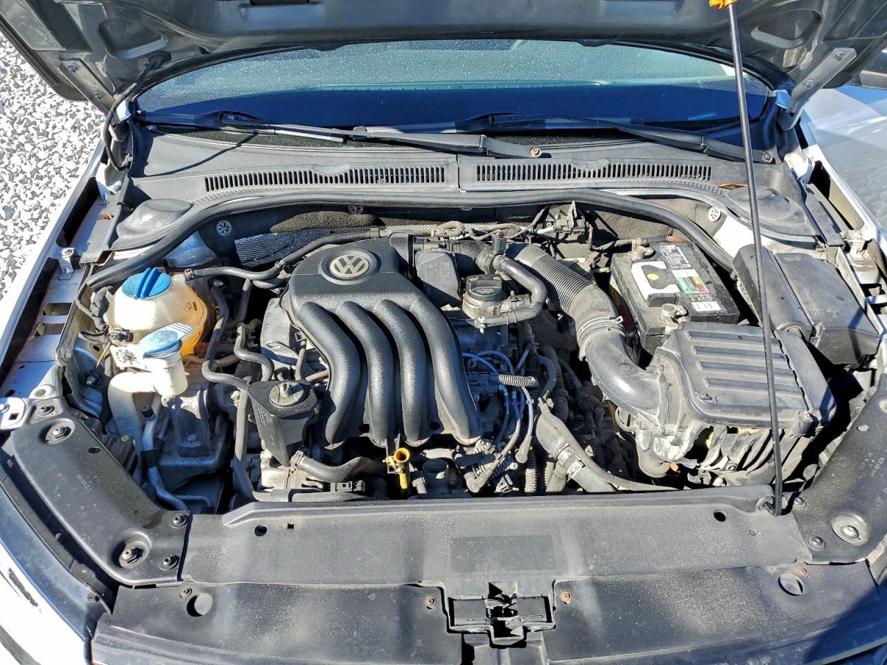 2012 VOLKSWAGEN JETTA