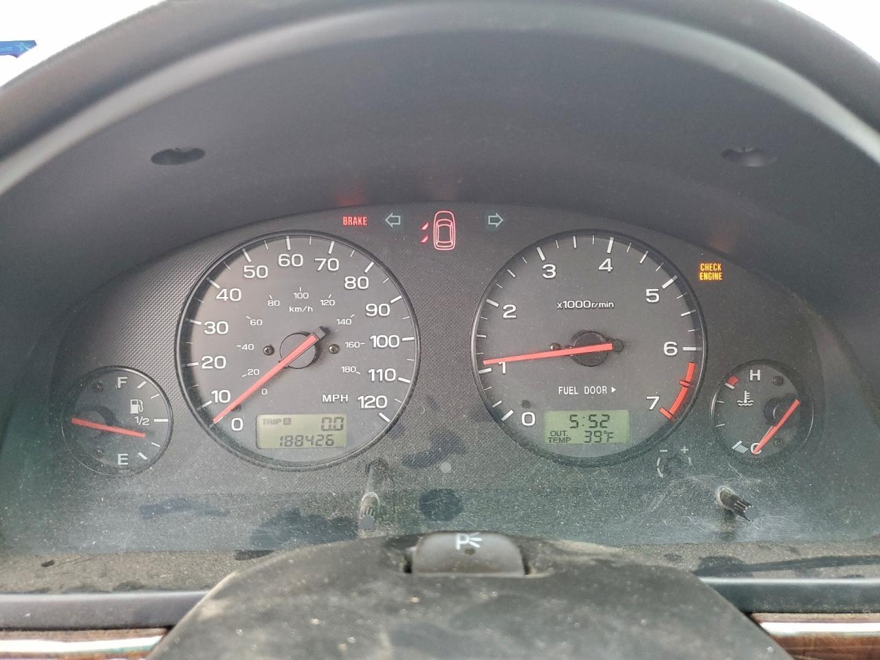 2002 SUBARU Legacy