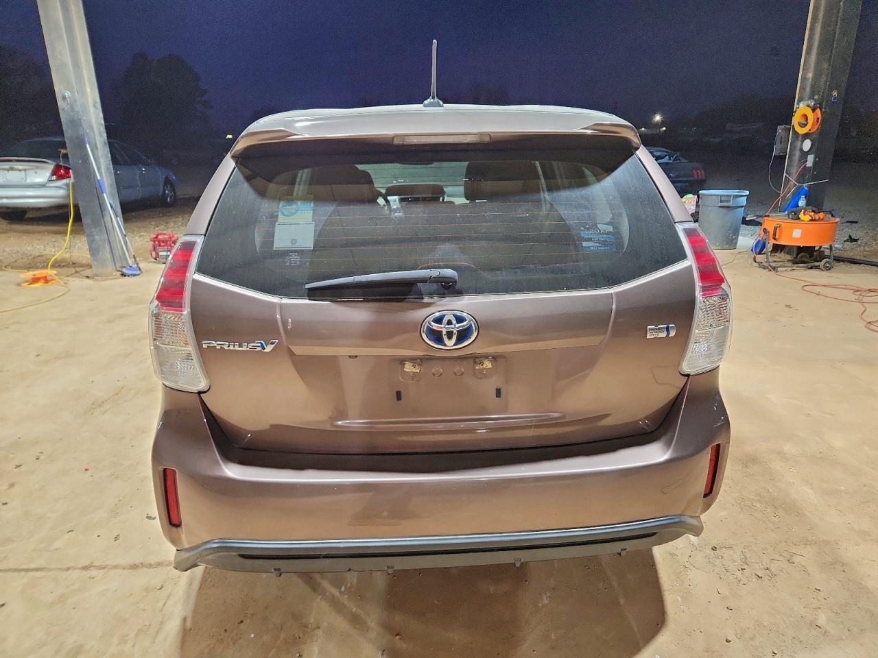 2016 TOYOTA PRIUS V