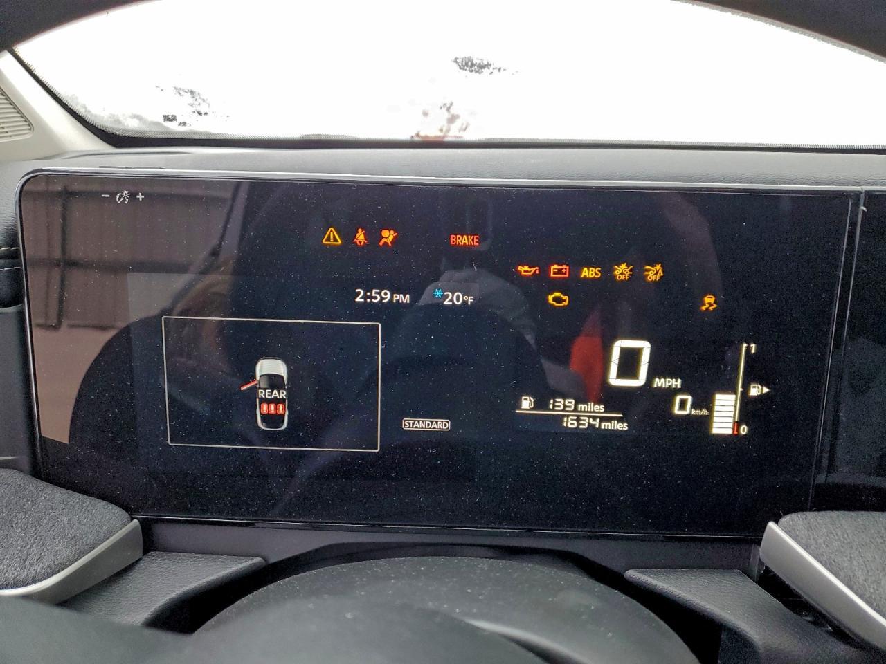2025 NISSAN KICKS