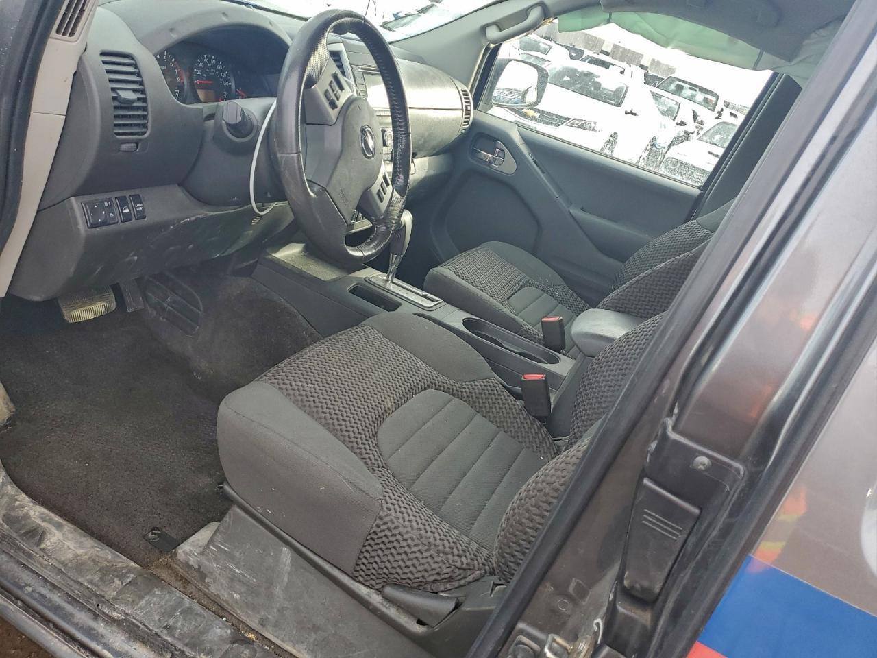 2016 NISSAN Frontier