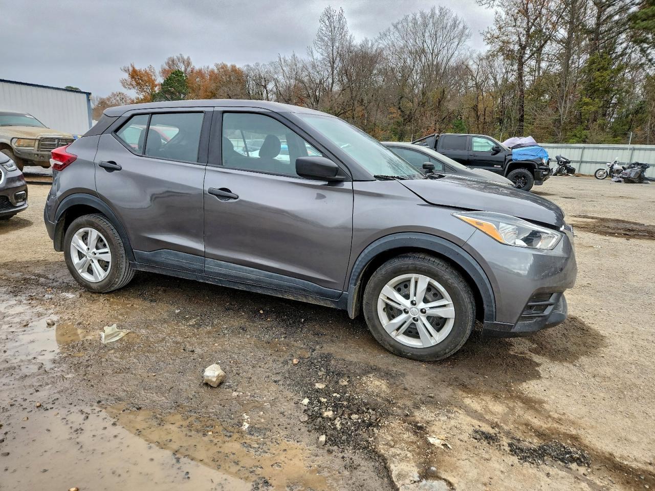 2020 NISSAN KICKS