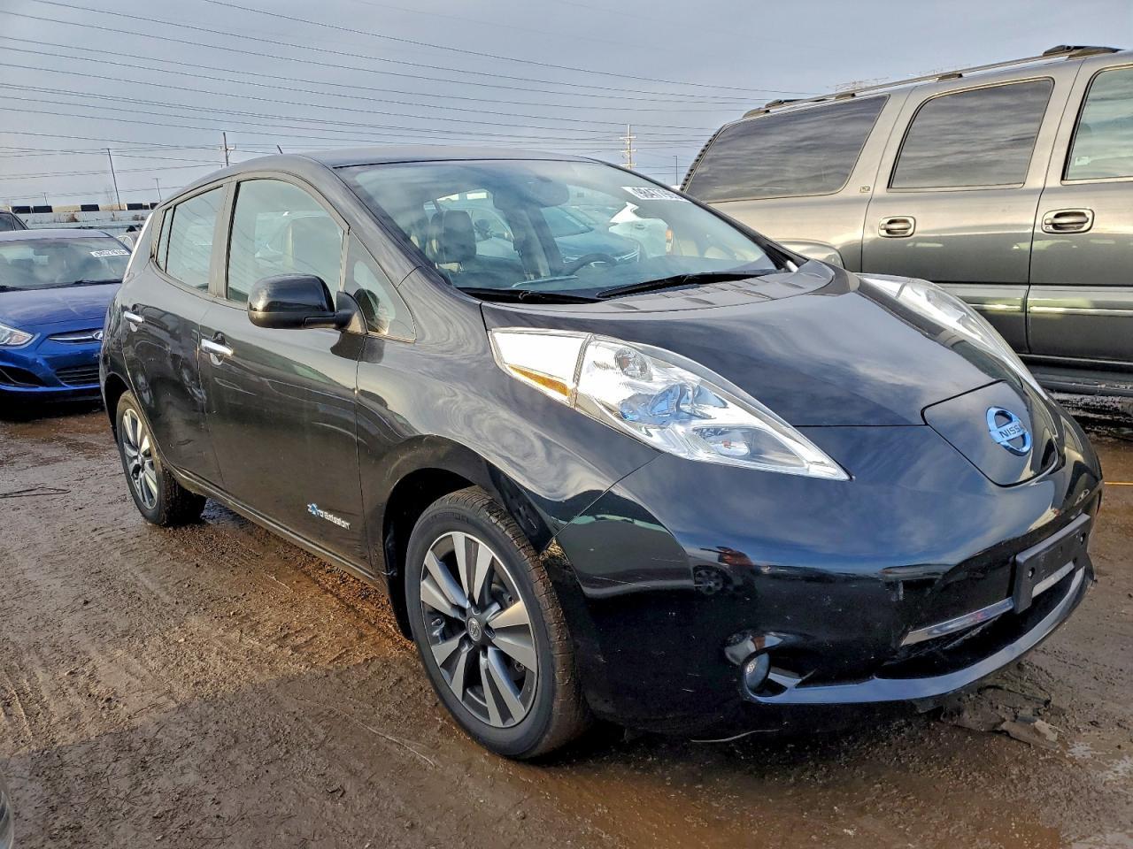 2015 NISSAN LEAF