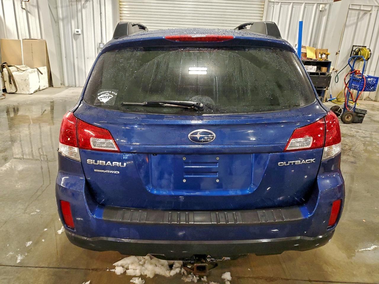2011 SUBARU Outback