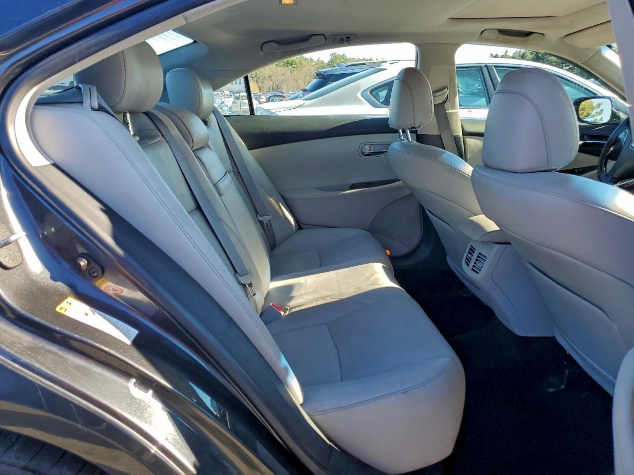 2011 LEXUS ES 350