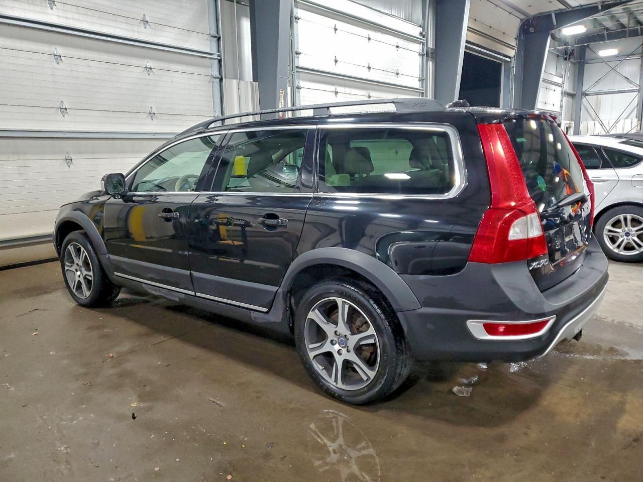 2012 VOLVO XC70