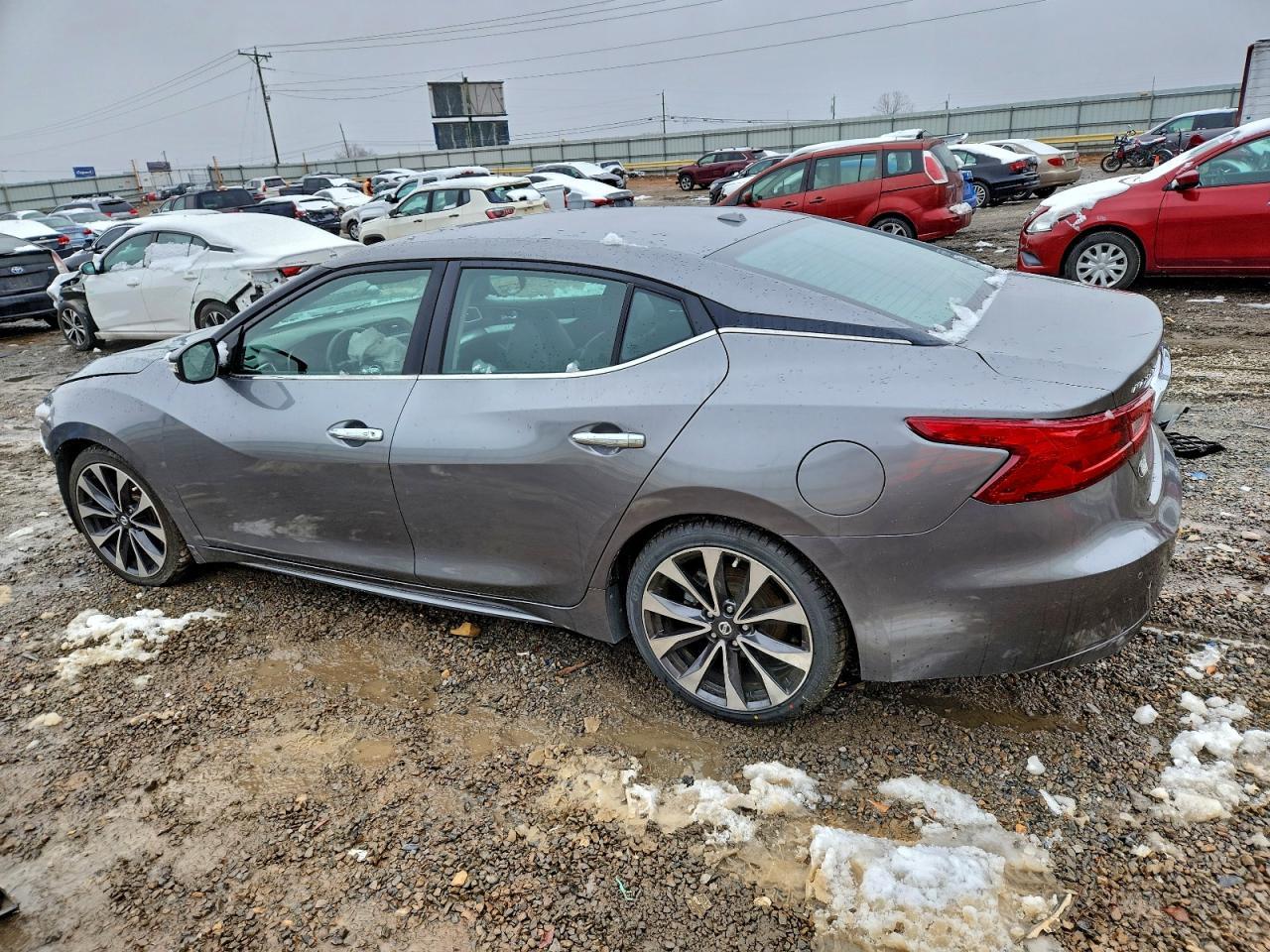 2016 NISSAN Maxima