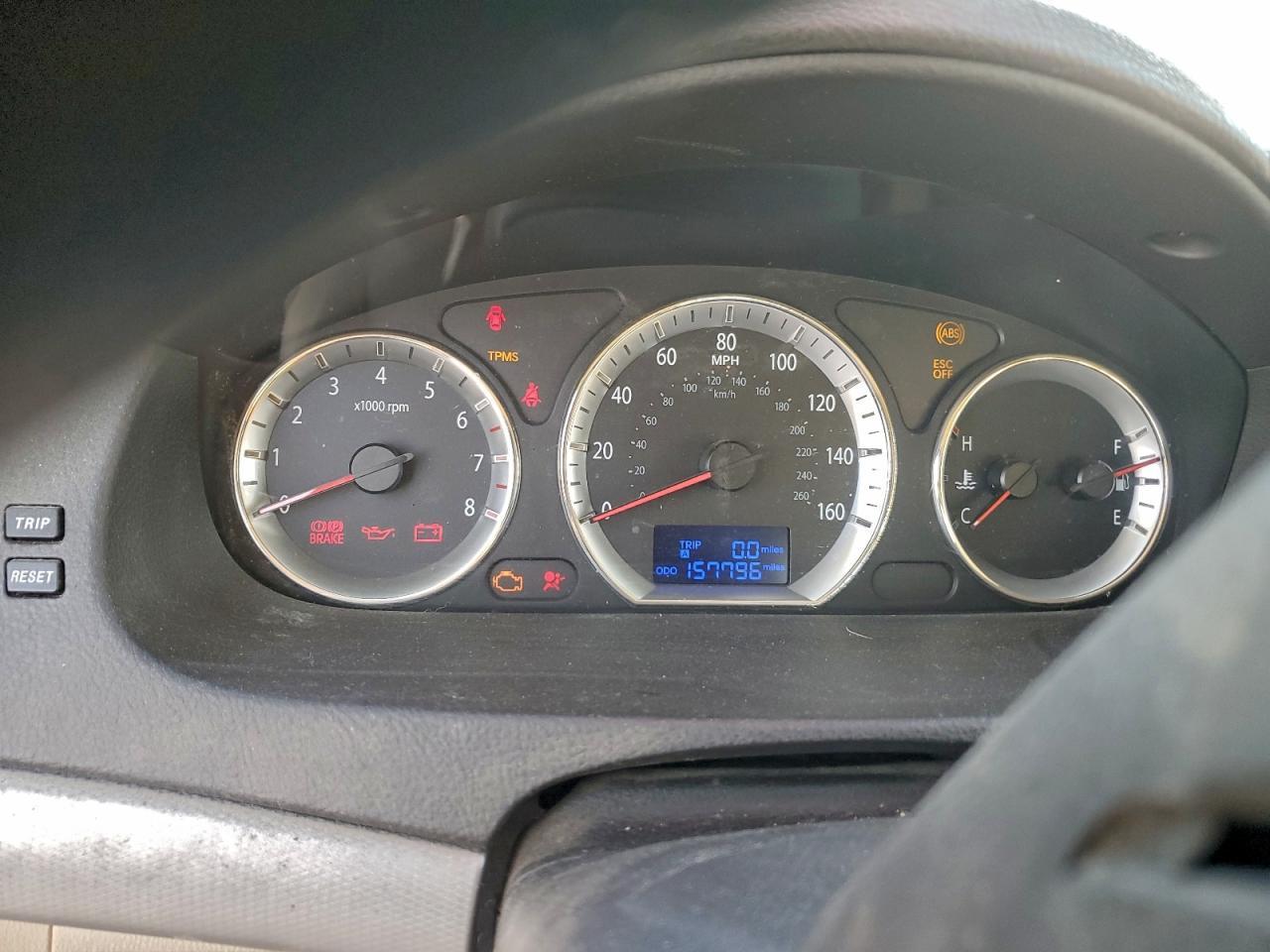 2010 HYUNDAI SONATA