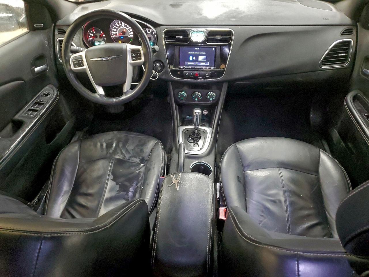 2014 CHRYSLER 200