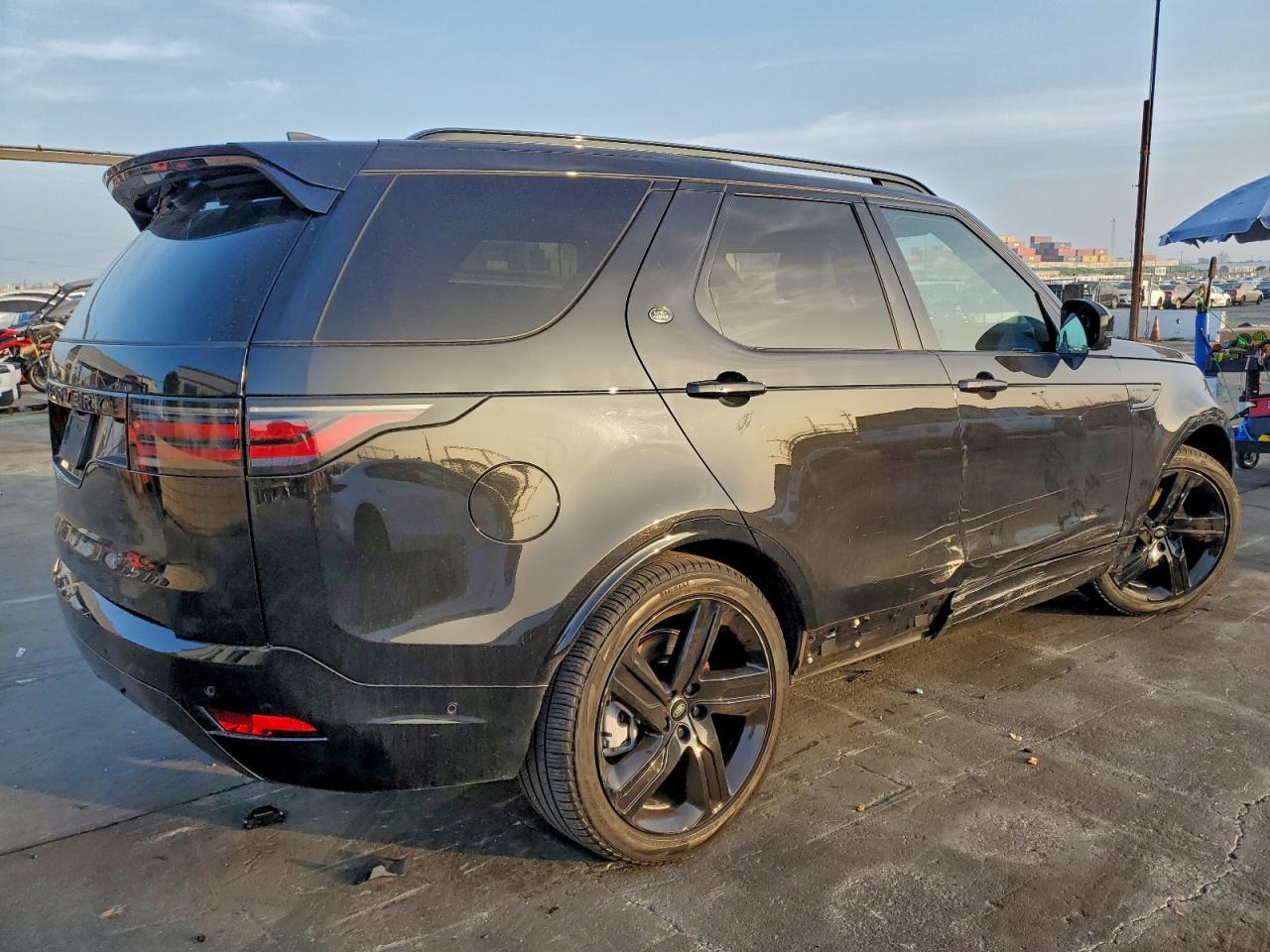 2022 LAND ROVER Discovery