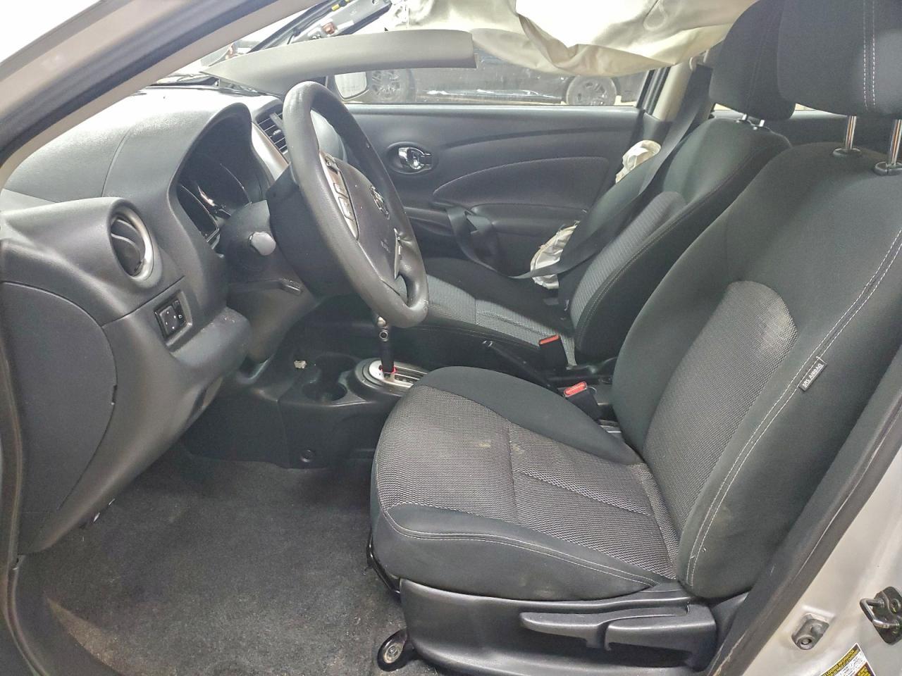 2017 NISSAN VERSA