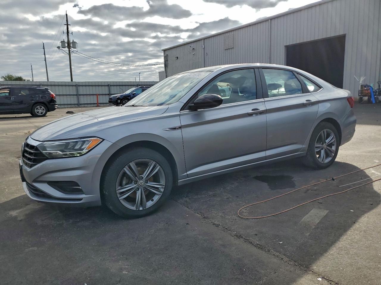 2019 VOLKSWAGEN JETTA