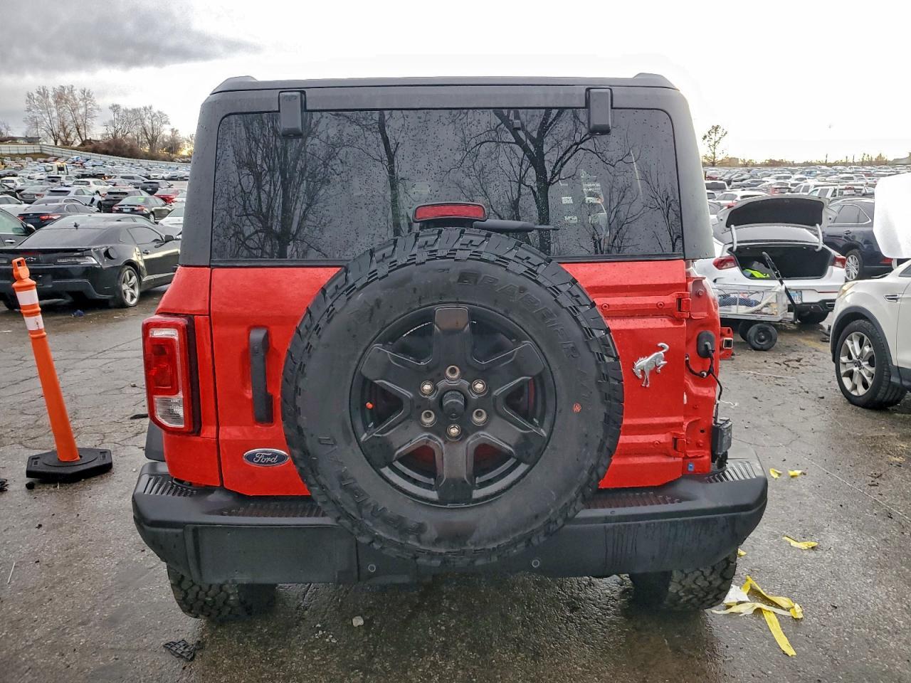 2024 FORD Bronco