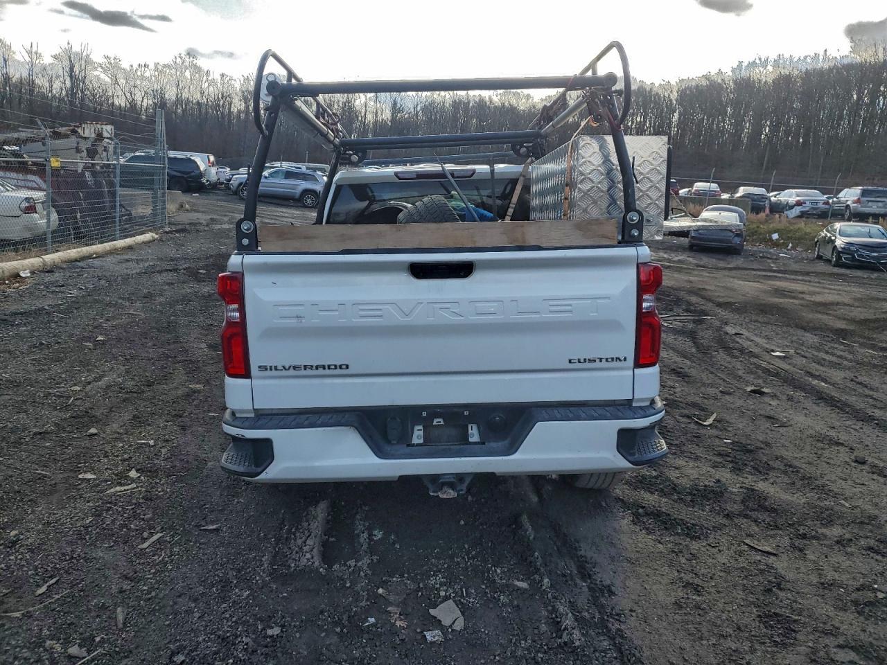 2021 CHEVROLET Silverado