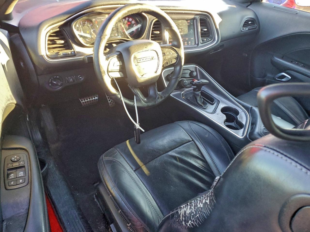 2016 DODGE Challenger