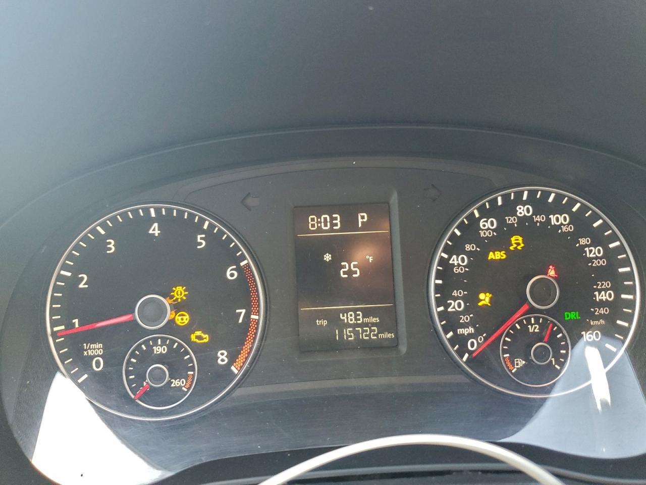 2015 VOLKSWAGEN Passat