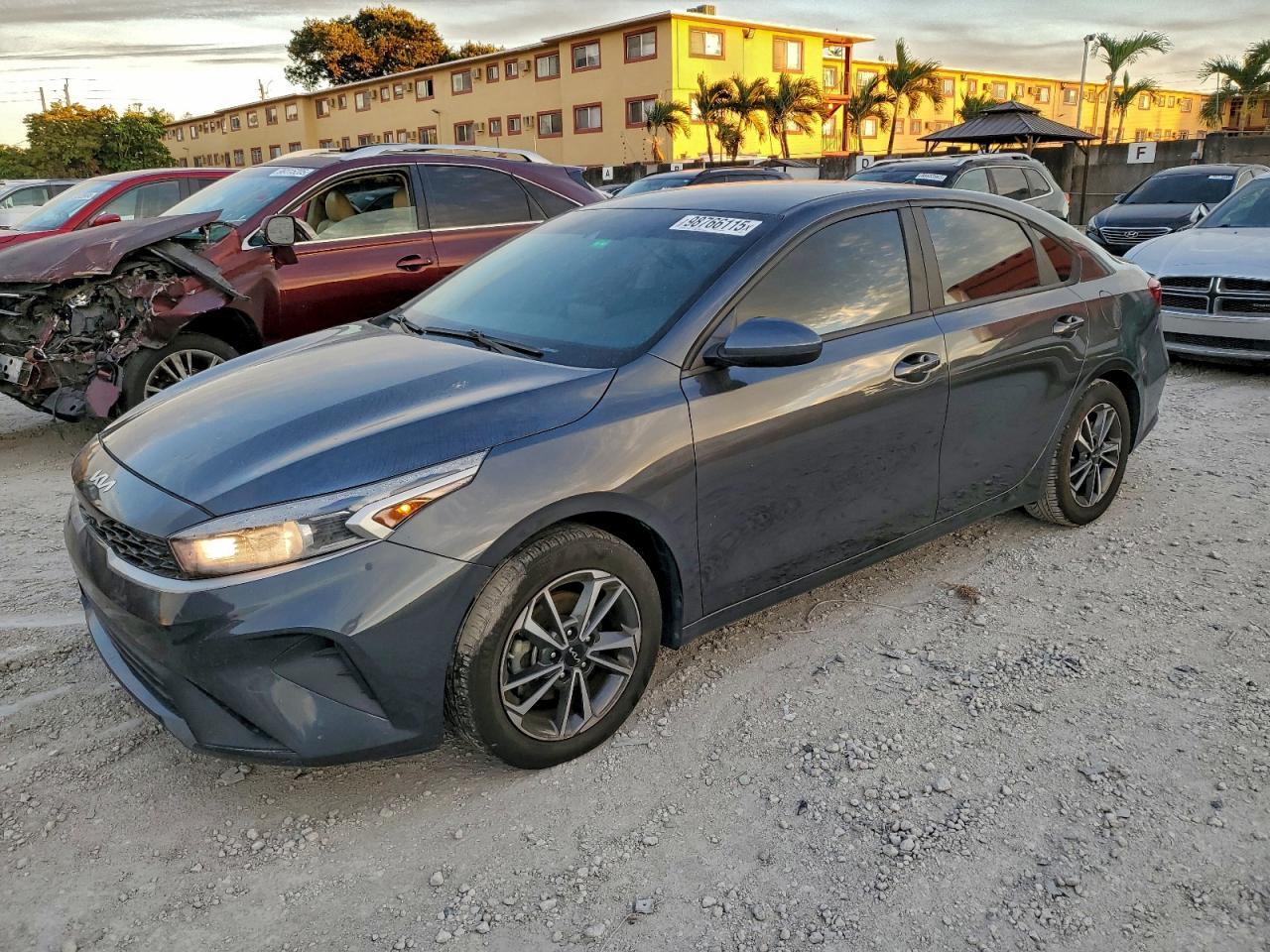 2023 KIA FORTE
