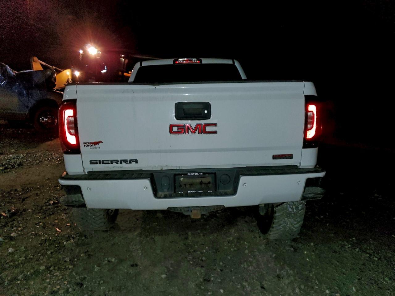 2017 GMC Sierra
