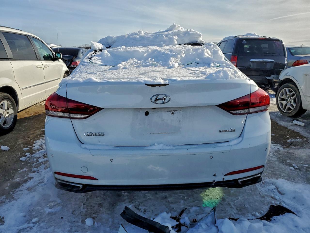 2015 HYUNDAI GENESIS