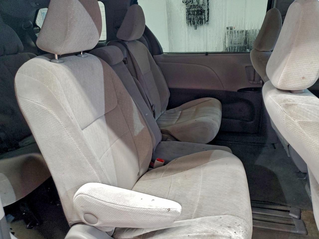 2017 TOYOTA SIENNA
